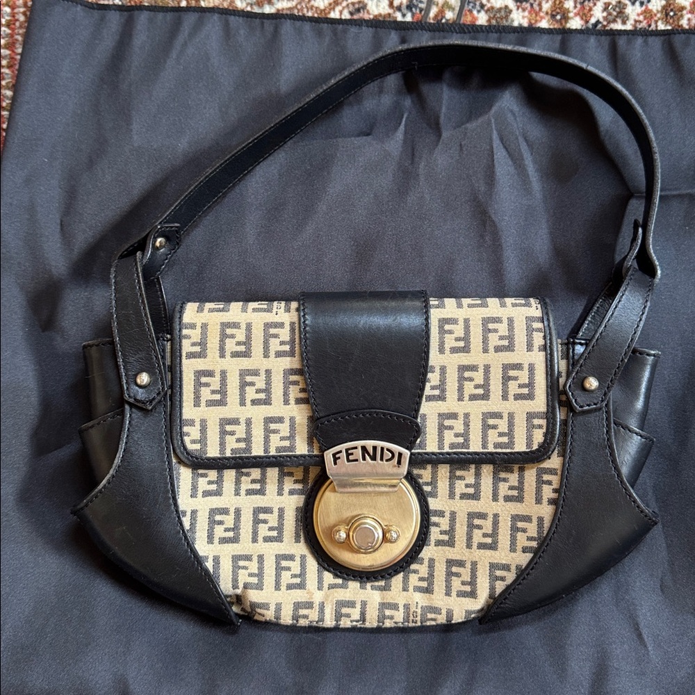 Authentic Fendi bag - Picture 10 of 11